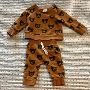 Little One Shop Brown Bear Print Baby Outfit